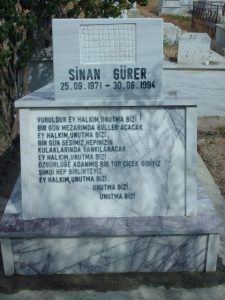 Sinan Gürer mezarı